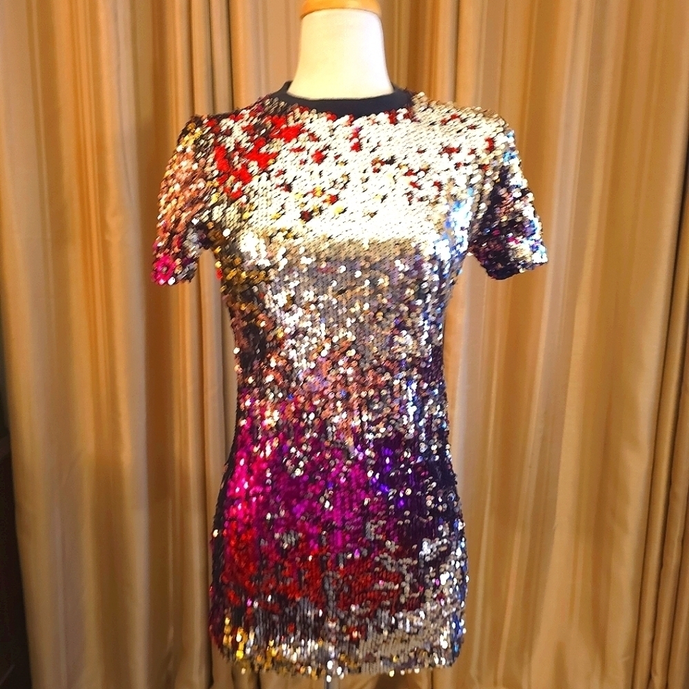 Forever 21 Silver and Pink Sequined Top Size Large